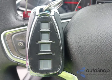 2018 Chevrolet Malibu Lt z USA, uszkodzony, nr VIN 1G1ZD5ST4JF104028